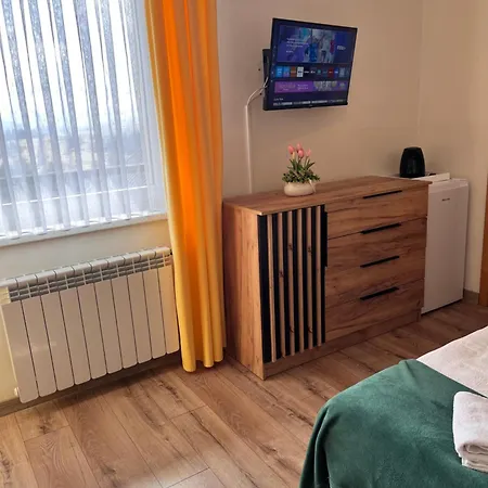 Widokowy - Goscinne * Banska Wyzna